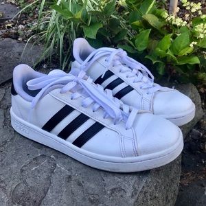 Adidas Cloudfoam Advantage - Women’s size 8
